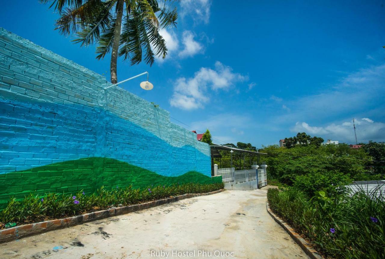 Ruby Phu Quoc Hostel Zewnętrze zdjęcie