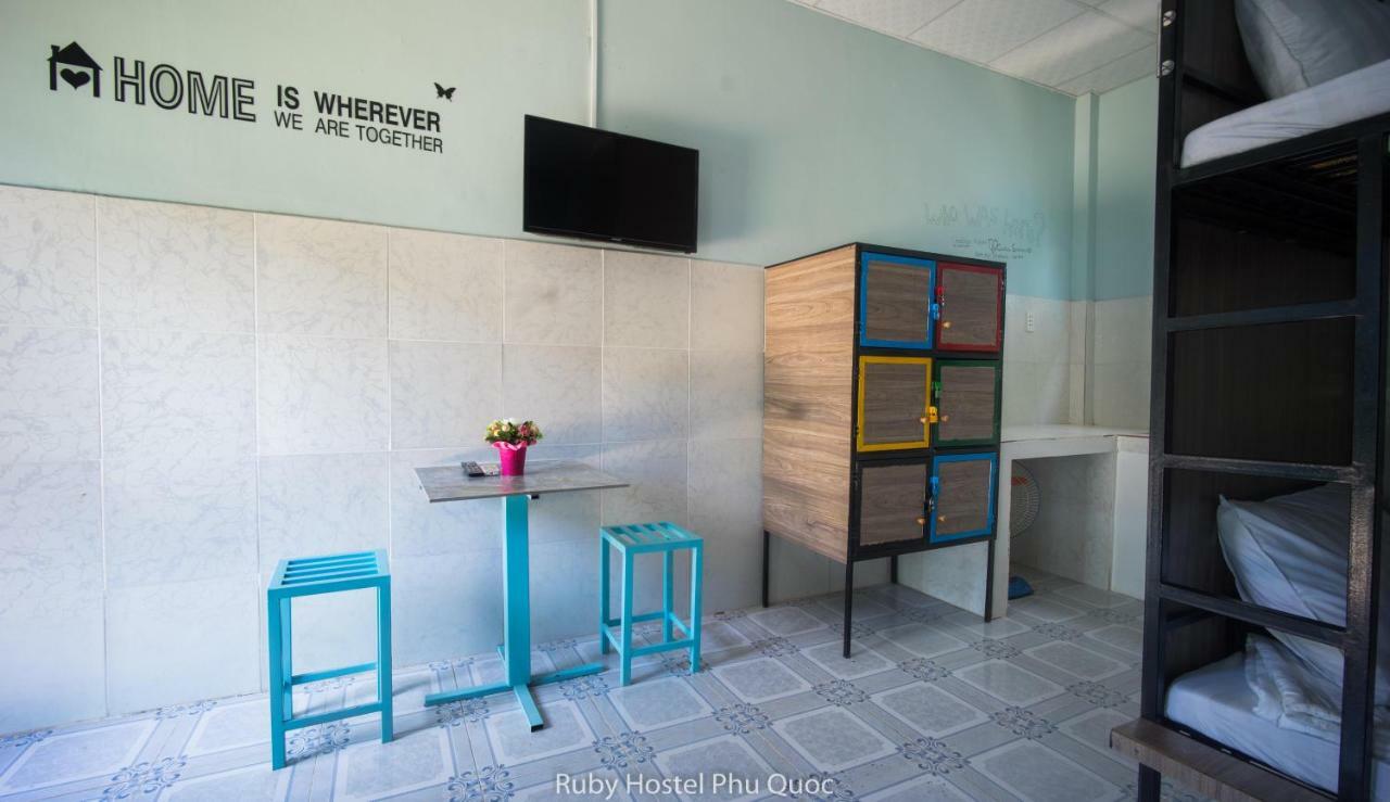 Ruby Phu Quoc Hostel Zewnętrze zdjęcie