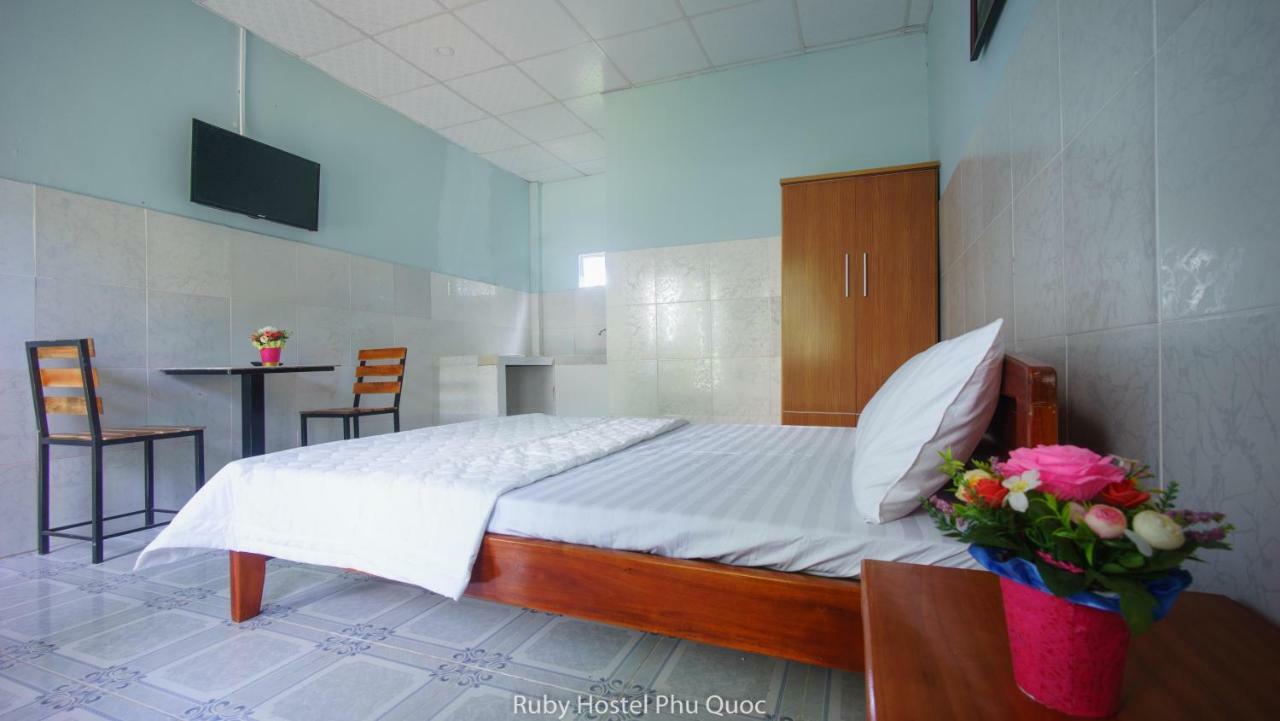 Ruby Phu Quoc Hostel Zewnętrze zdjęcie